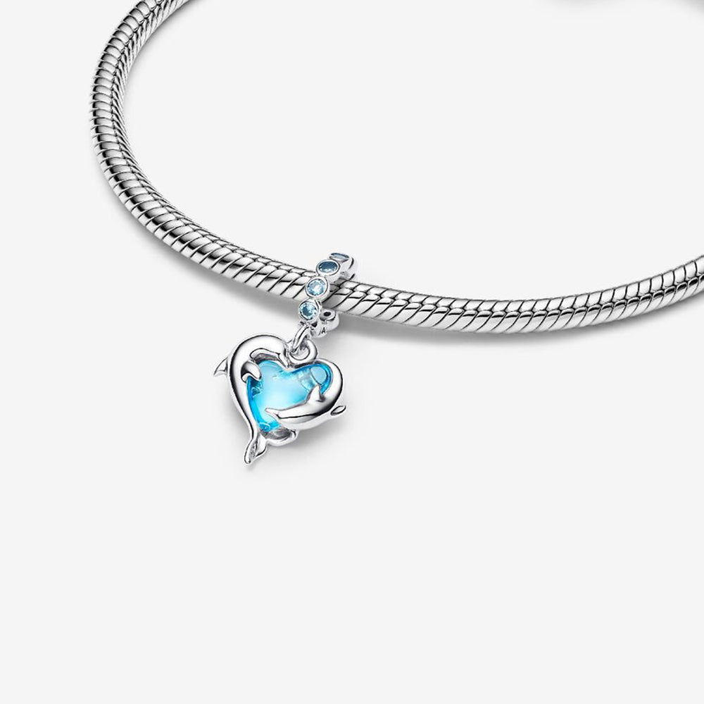 Corazon de Delfines