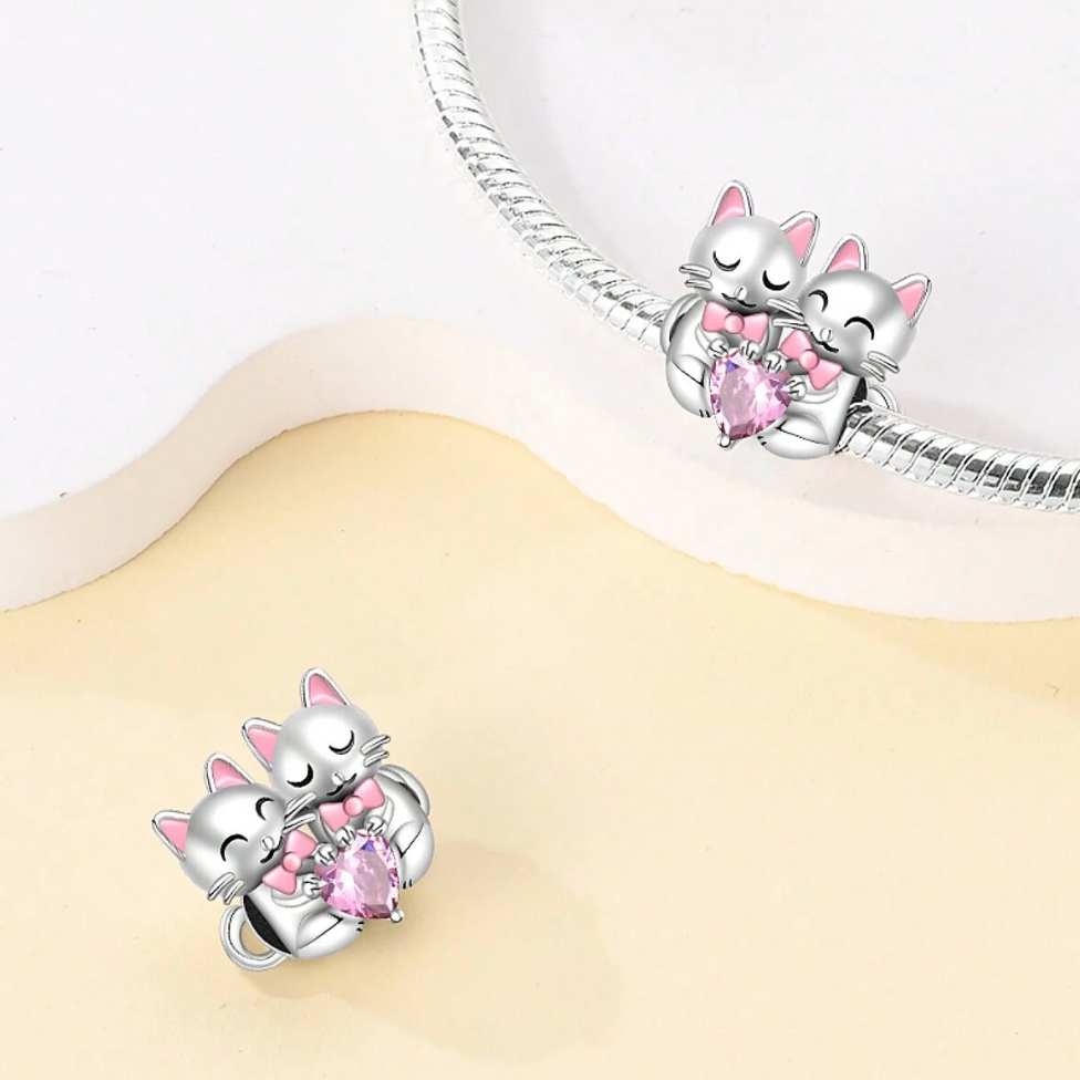 Gatitos y Corazón Rosa