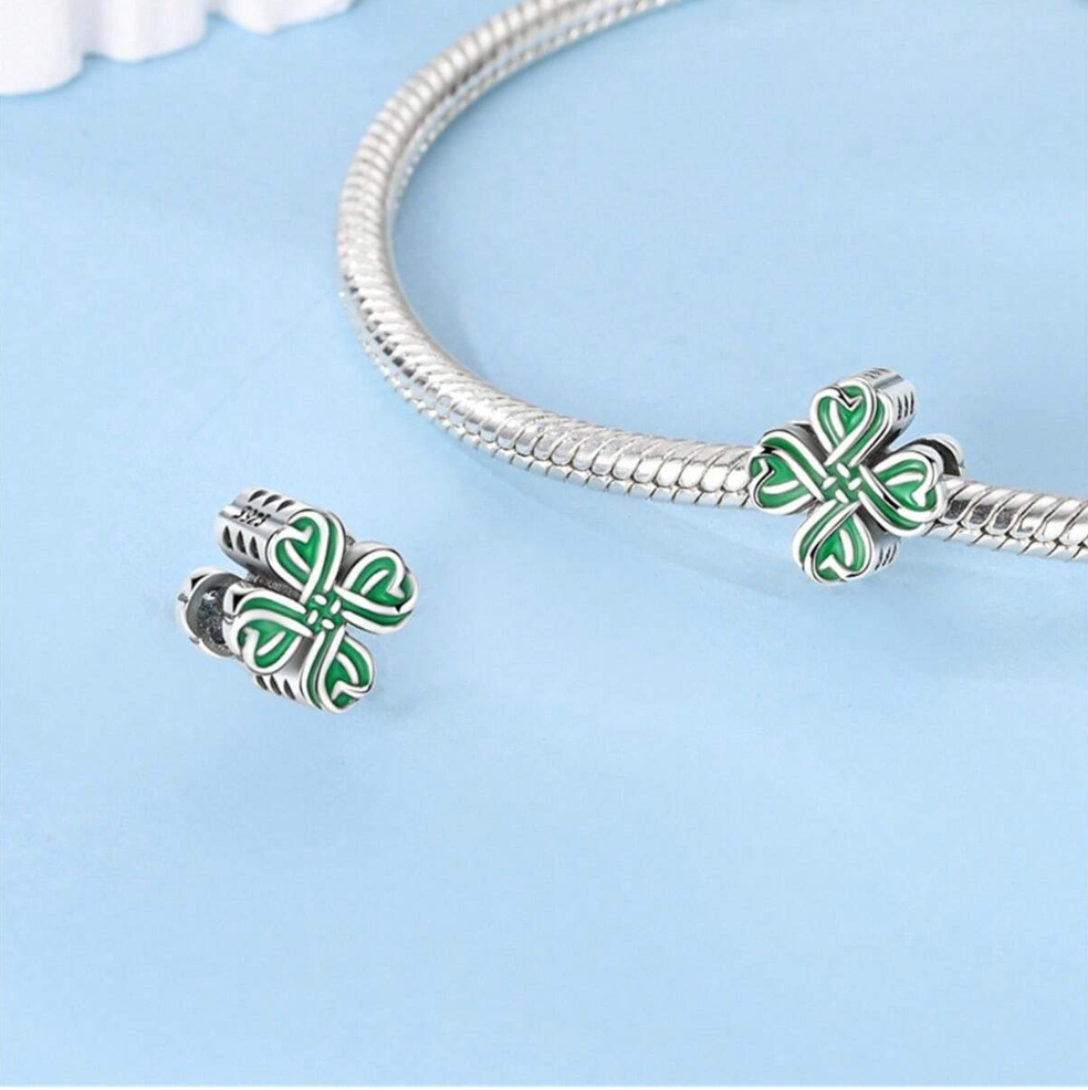 Cruz de Hojas Verdes