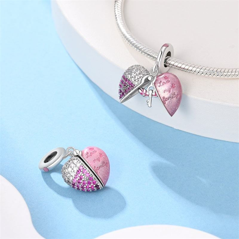 Corazón Rosa y Llave Voladora