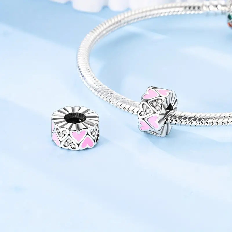 Amuleto de Corazones Rosas