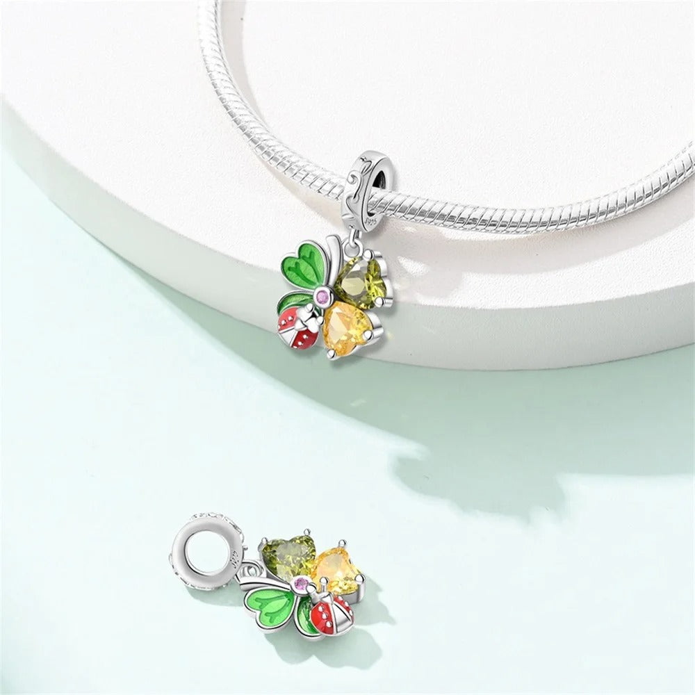 Trébol de Corazones y Mariquita