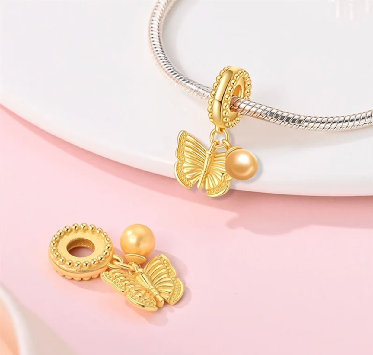 Mariposa y Bellota