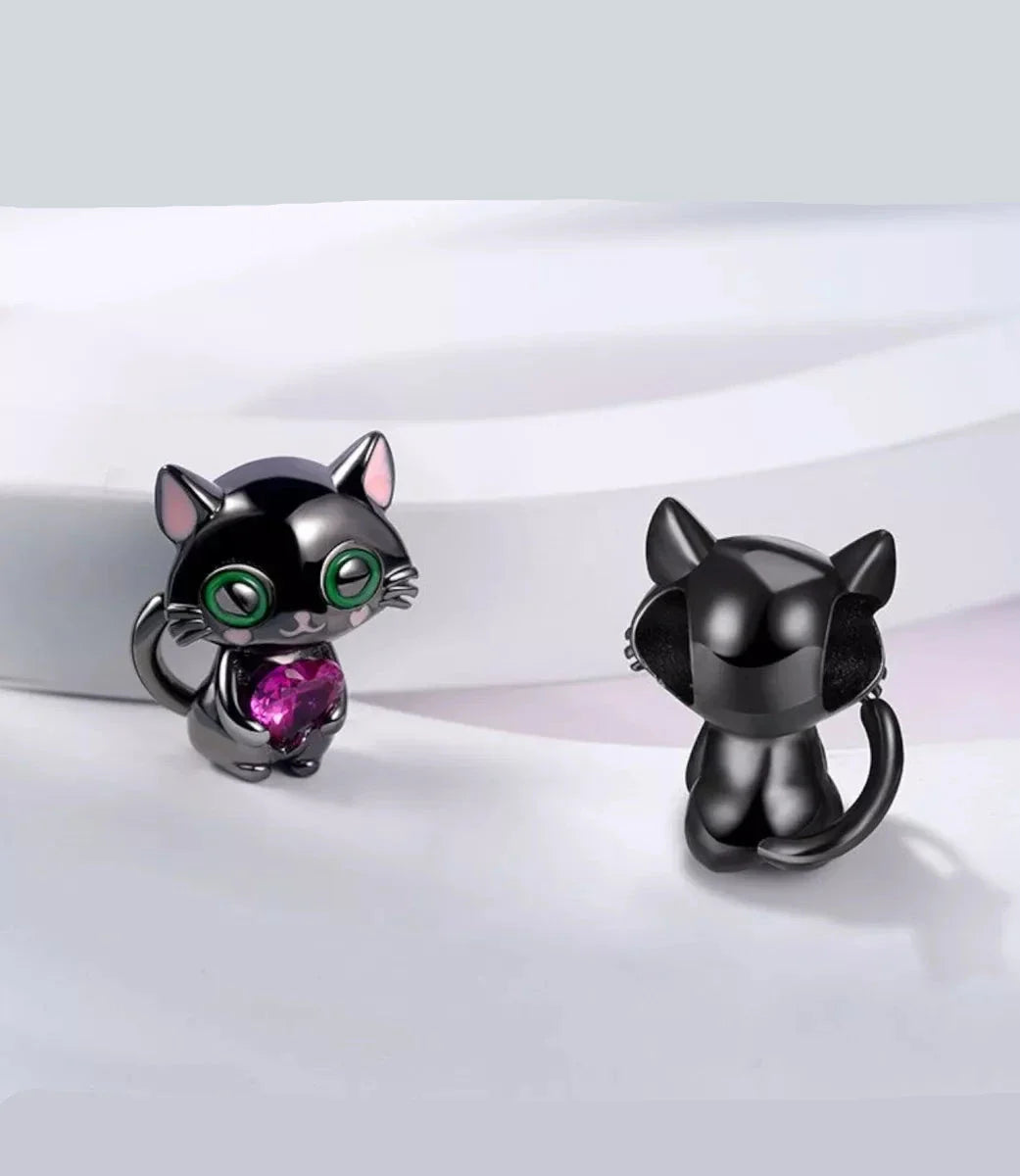 Gatito Negro y Corazón Rosa