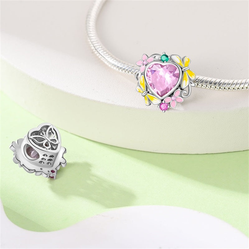 Corazon Rosa y Mariposas Amarillas