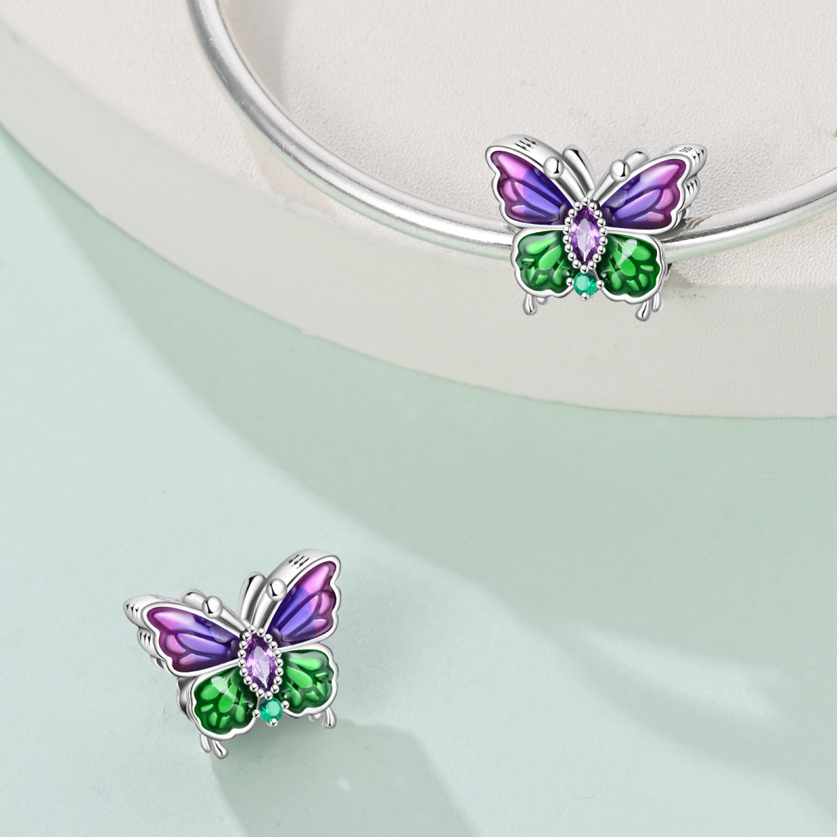 Mariposa Morada y Verde