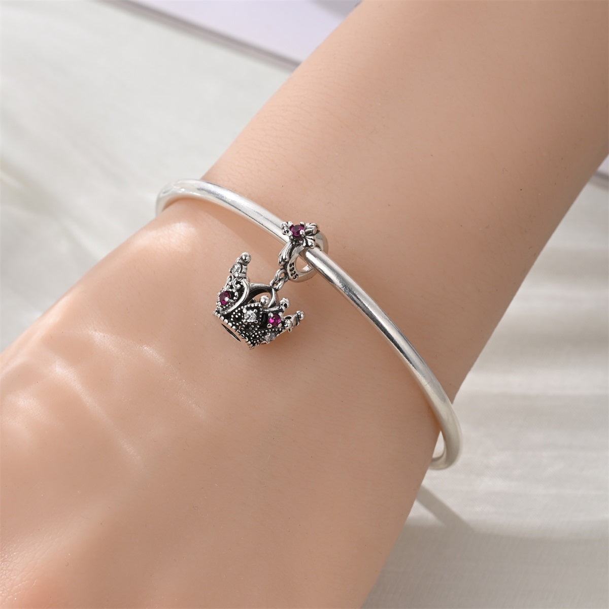 Corona Con Detalles Rosa