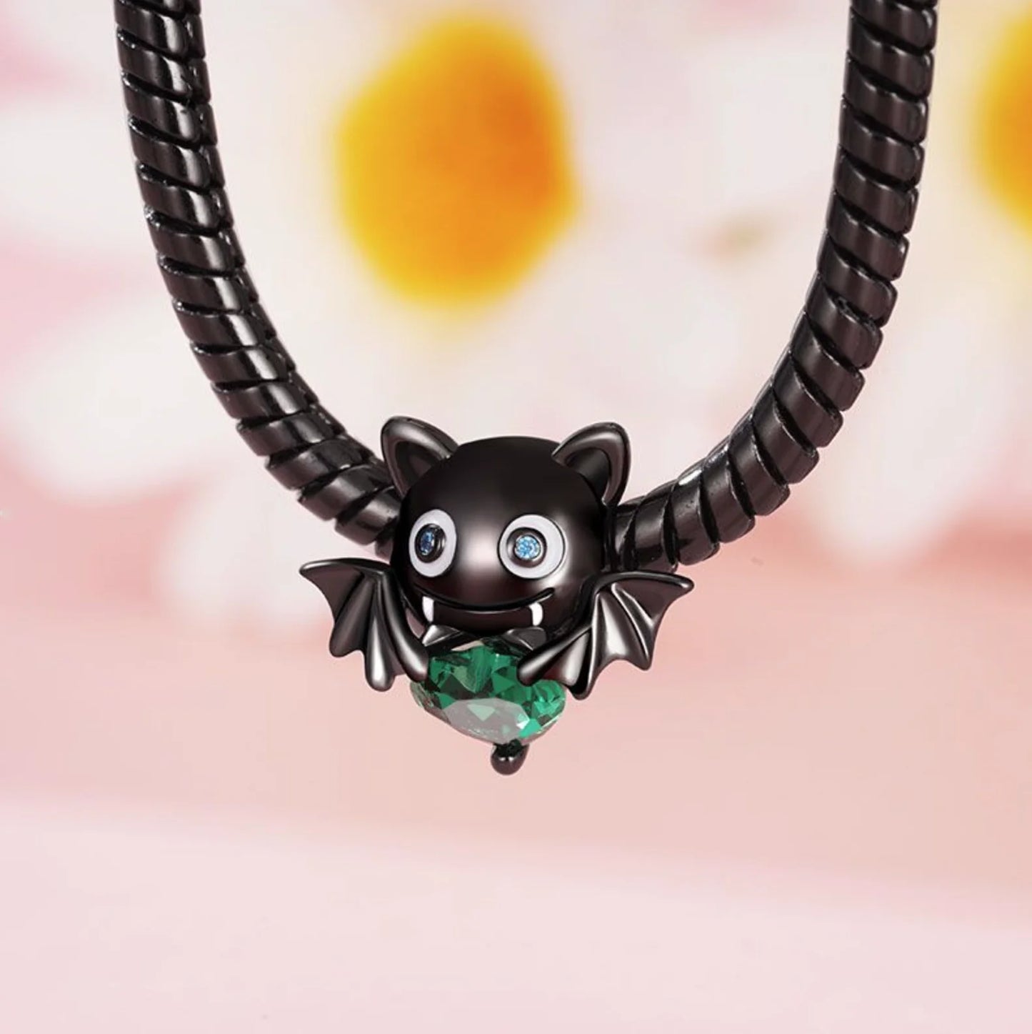 Murciélago y Corazón Verde