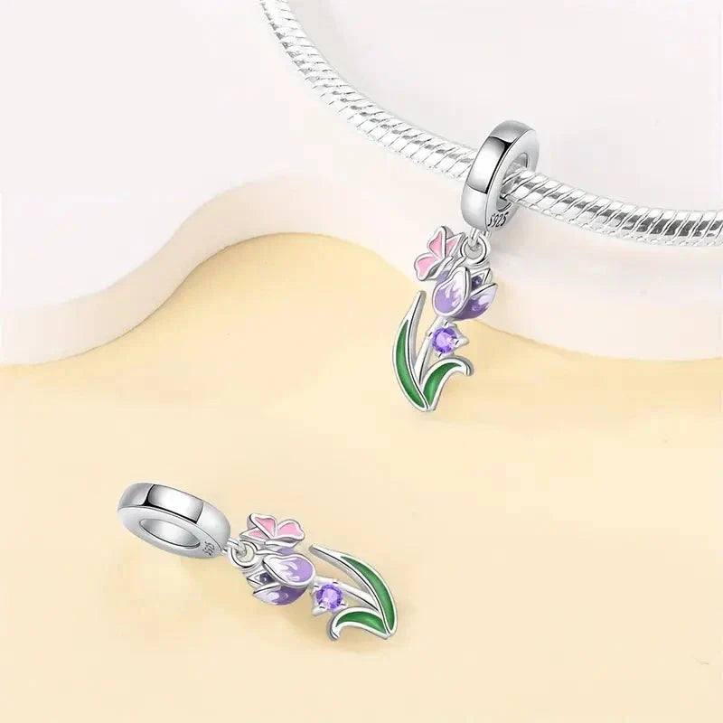 Tulipán Morado y Mariposa