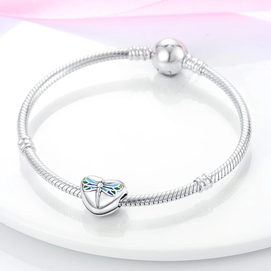 Corazon con Libelula