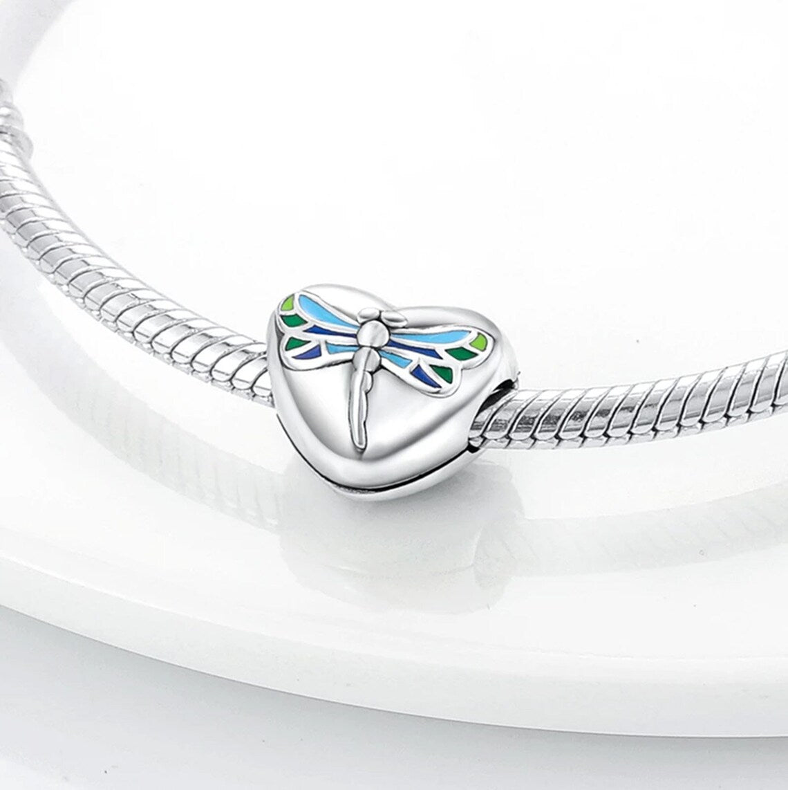 Corazon con Libelula