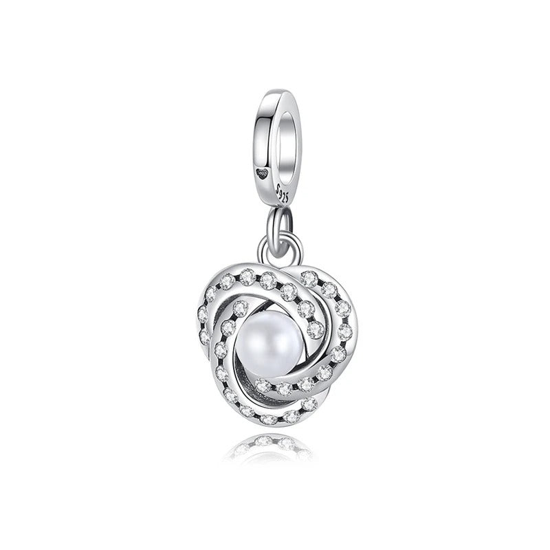 Encanto de Perla con Espiral de Cristales