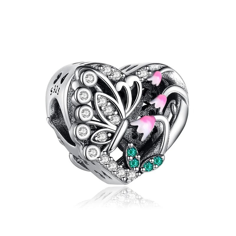 Corazón y Mariposa de Mayo