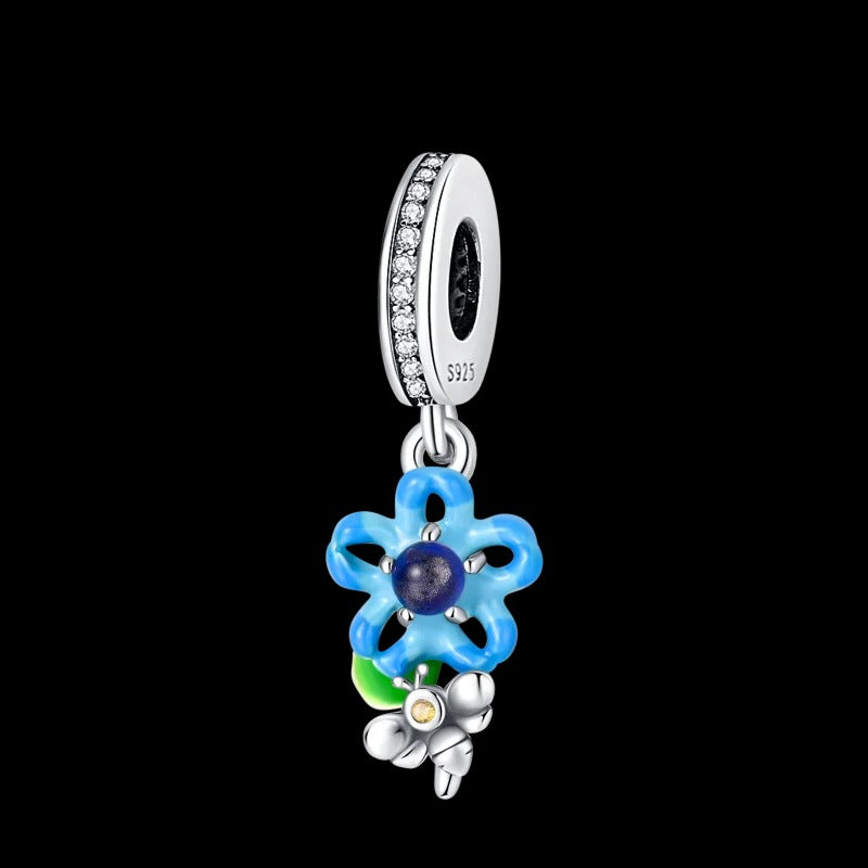 Flor Azul y Abeja