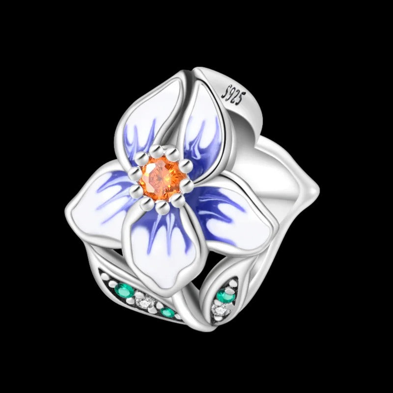 Abalorio de Flor Blanca y Azul